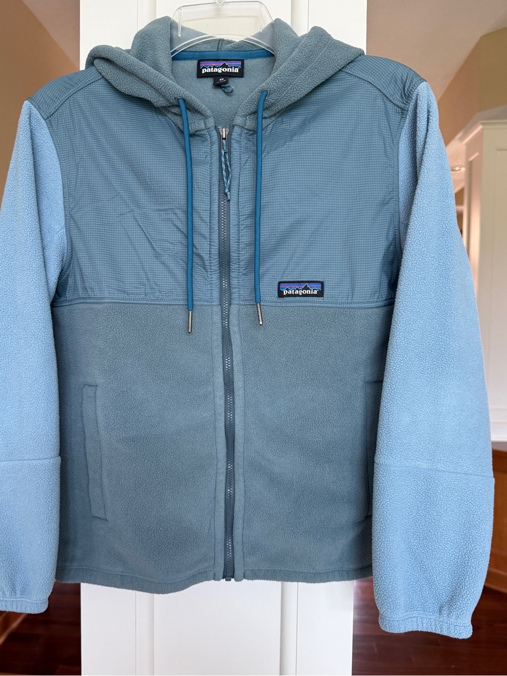 Patagonia Microdini Women’s XS Blue Full-Zip Long Sleeve Hooded Fleece